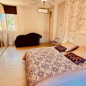 Domaine Les Cigales Bed & Breakfast
